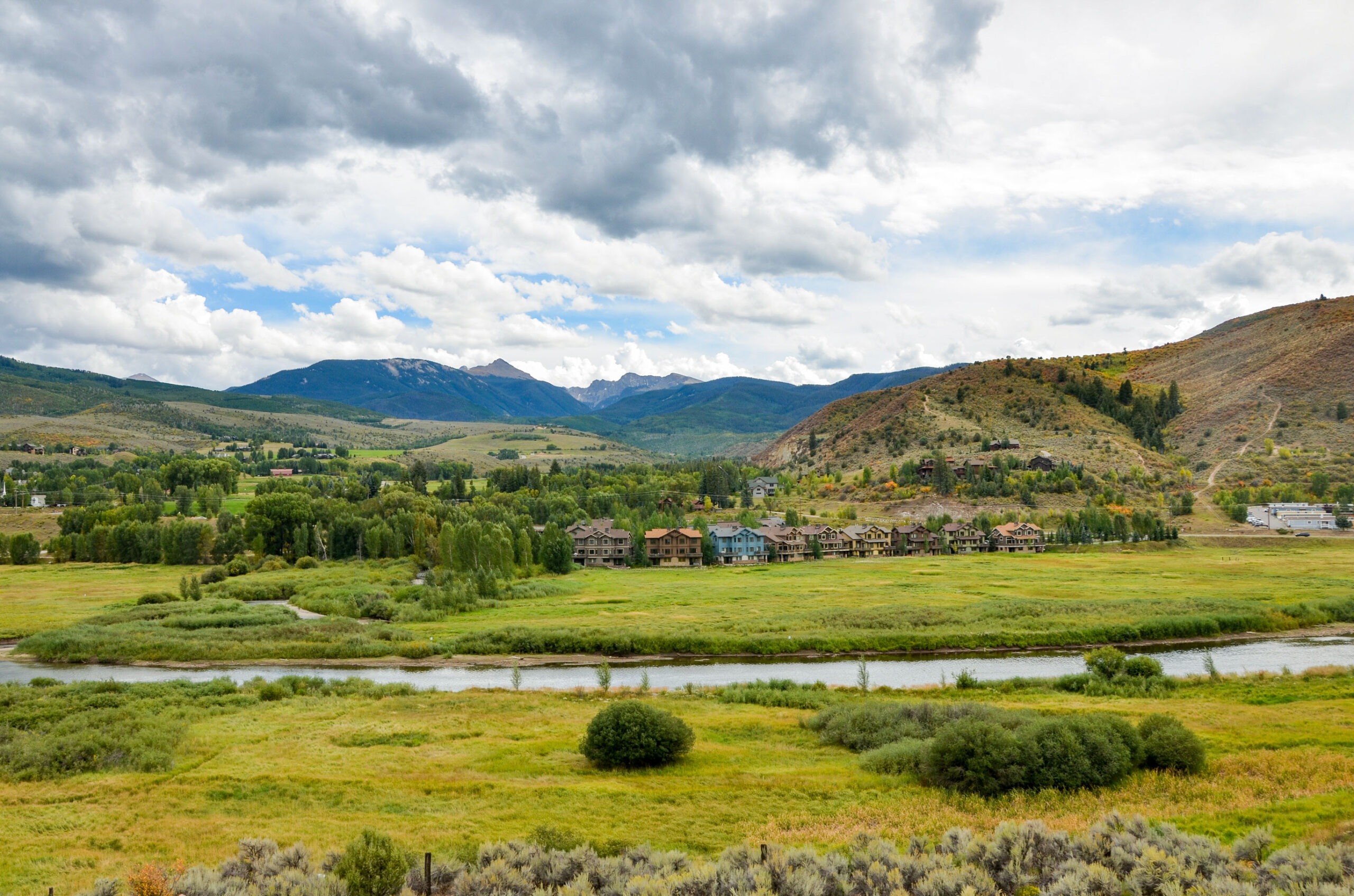 Colorado Mule Deer Winter Range Gets a 1,200-Acre Habitat Boost Near Eagle