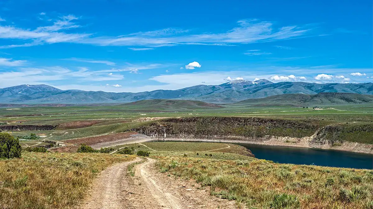 Idaho Opens Fish Salvage at Oakley Reservoir as Water Levels Collapse