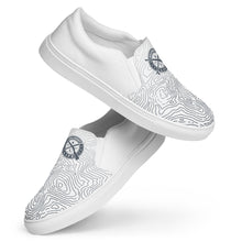 Load image into Gallery viewer, Men’s Slip-On Canvas Shoes - Light Topo
