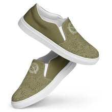 Load image into Gallery viewer, Men’s Slip-On Canvas Shoes - Tan Topo
